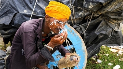 Nearly 100 people died due to heat in India