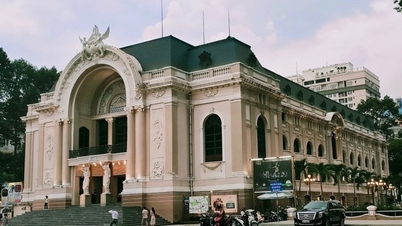 រៀបចំ​ការ​ជួស​ជុល​រោង​មហោស្រព​ធំ​ជាង​១២៣​ឆ្នាំ​នៅ​ទីក្រុង​ហូជីមិញ
