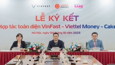 VinFast មានកិច្ចសហប្រតិបត្តិការជាយុទ្ធសាស្ត្រជាមួយ Cake By VPBank និង Viettel Money ដោយគាំទ្រអតិថិជនក្នុងការទិញម៉ូតូអគ្គិសនីដោយបង់រំលស់ក្នុងតម្លៃពិសេស។