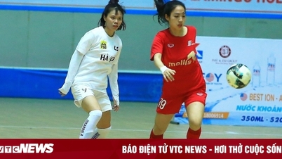 Hot girl Trần Thị Duyên tỏa sáng ở sân chơi futsal