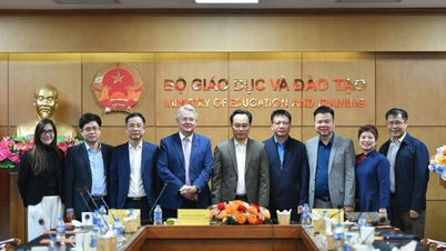 มีผลงาน 528 ชิ้นเข้าร่วมชิงรางวัล National Press Award "For the Cause of Vietnamese Education" ในปี 2023