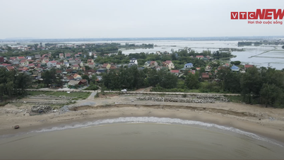 Ha Tinh៖ ទឹក​បាក់​ច្រាំង​សមុទ្រ​ត្រូវ​រុះ​រើ​ចេញ ប្រជាជន​រាប់​រយ​គ្រួសារ​ព្រួយ​បារម្ភ​ពី​រដូវ​ខ្យល់​ព្យុះ