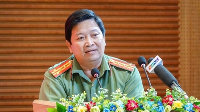 Vinh Long ពង្រឹងការអប់រំផ្នែកច្បាប់ និងការឃោសនានៅក្នុងសាកលវិទ្យាល័យ