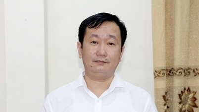 Ha Tinh Department of Education and Training explains why students with IELTS 7.0 are recognized as excellent students at the provincial level