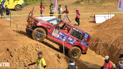 Dramatischer Eröffnungstag des Offroad-Autorennens VOC 2024