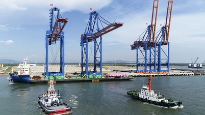 Giá dịch vụ lai dắt tàu biển được tính thế nào?