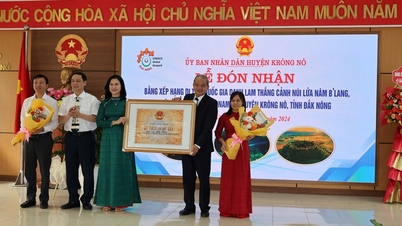 ពិធី​ទទួល​វិញ្ញាបនបត្រ​ចំណាត់ថ្នាក់​វិមាន​ជាតិ​នៃ​ភ្នំភ្លើង Nam B'Lang