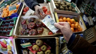 Economy is recovering, EU seeks to respond when Mr. Trump 'signals' tax imposition