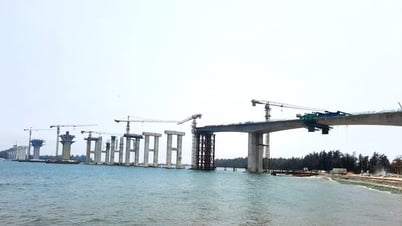 Khi nào sẽ thông xe kỹ thuật cầu qua cửa Thuận An, cầu vượt sông Hương?