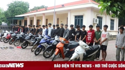 ចាប់​យុវជន​មួយ​ក្រុម​កាន់​កាំបិត​និង​ដាវ វាយ​រថយន្ត វាយ​អ្នក​ធ្វើ​ដំណើរ