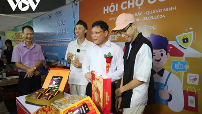 Tăng tỷ lệ “quét mã” mua sắm, đưa nông sản “lên sàn” thương mại điện tử