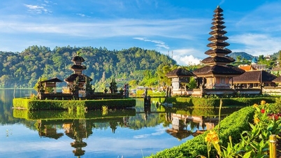 Which place in Southeast Asia should you choose to travel in autumn?
