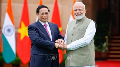 Thủ tướng Phạm Minh Chính​ gặp hẹp Thủ tướng Ấn Độ Narendra Modi