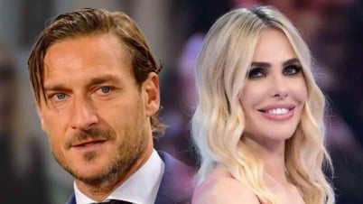 Vợ cũ bóng gió chuyện Totti ngoại tình