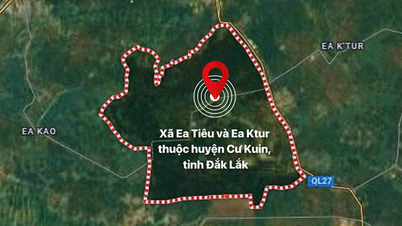ការ​លើក​កម្ពស់​ទាហាន​បួន​នាក់។
