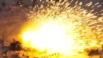 Tactics help Ukrainian Bradley armor destroy Russian T-90 super tank
