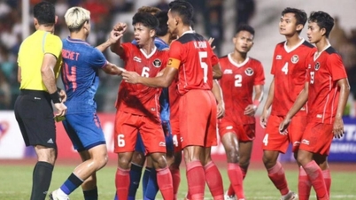 ឥណ្ឌូណេស៊ី ធ្វើ​សកម្មភាព​មិន​នឹក​ស្មាន​ដល់ ក្រោយ​ប៉ះ​ទង្គិច​គ្នា​នៅ​ស៊ីហ្គេម ៣២ វគ្គ​ផ្ដាច់ព្រ័ត្រ