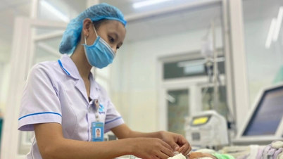 Doctor's salary is only equal to 4-year bachelor's degree, on-duty allowance is only 25,000 VND