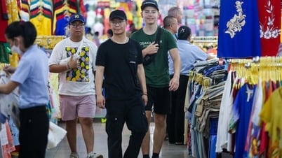 Vì sao 'khách sộp' đến Việt Nam không chịu mở hầu bao?