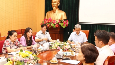 Traphaco and the Central Committee of the Vietnam Association of the Elderly summarize the 2023-2024 cooperation program
