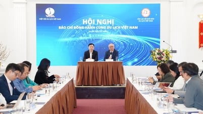 Nhà báo “cánh tay” nối dài hỗ trợ du lịch Việt Nam quảng bá