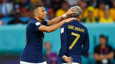 Griezmann សារភាពថាគាត់មិនស្រួលនៅក្រោម Mbappe