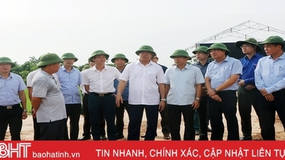 Ha Tinh បង្កើត​ក្រុម​ការងារ​ពិសេស​ដើម្បី​បំបាត់​ការ​លំបាក និង​ជួយ​ដល់​អាជីវកម្ម​និង​អ្នក​វិនិយោគ។