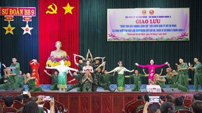 កងទ័ពនៃកងពលលេខ៩ កងពលលេខ៤ ផ្លាស់ប្តូរជាមួយនិស្សិតឡាវ និងកម្ពុជា។
