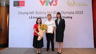 ĐH Công nghệ Swinburne trao học bổng cho thí sinh Đường lên đỉnh Olympia