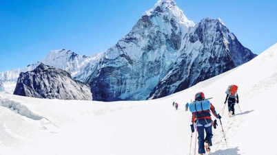 ការសញ្ជ័យ Everest ឬ 'ដើរជាមួយសេចក្តីស្លាប់'