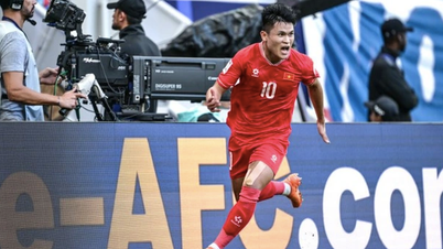 HLV Shin Tae Yong chờ đợi màn so tài với đồng nghiệp Troussier