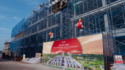 Vaquarius project topped out the first shophouse row after more than 2 months of construction