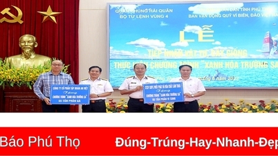 Trao tặng 20.000 cây phi lao cho Bộ Tư lệnh Vùng 4 Hải quân