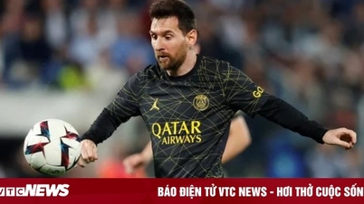 Messi chính thức chia tay PSG