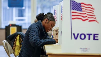 Cuộc bám đuổi nghẹt thở đến "giờ G", ứng cử viên Kamala Harris đã bỏ phiếu?
