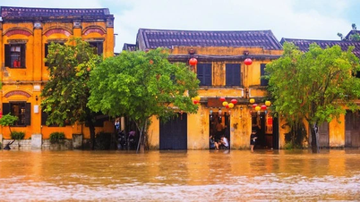 Miền Trung tiếp tục mưa lớn, cảnh báo lũ