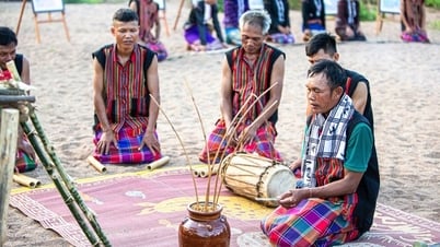 កសាងគំរូវប្បធម៌ប្រពៃណី ដើម្បីអភិរក្ស និងលើកតម្កើងតម្លៃបេតិកភណ្ឌវប្បធម៌