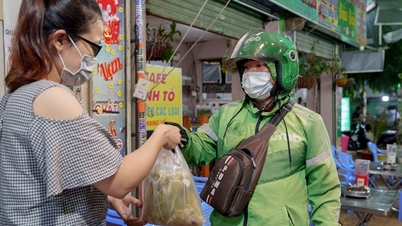 Bun Dau Mam Tom គឺជាមុខម្ហូបមួយក្នុងចំណោមមុខម្ហូបដែលដឹកជញ្ជូនច្រើនជាងគេប្រចាំឆ្នាំរបស់ Grab ។