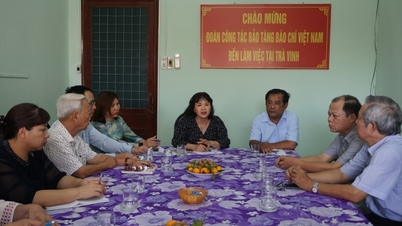 Tiếp tục gìn giữ lửa cách mạng trong từng hiện vật…