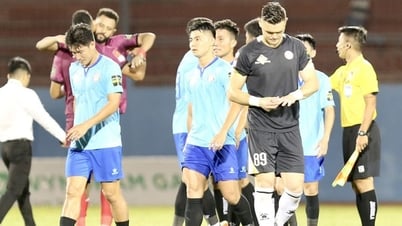 CLB TP.HCM và Đà Nẵng cùng thua, cuộc đua trụ hạng gay cấn đến phút cuối