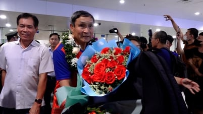 Thầy trò Mai Đức Chung xúc động ngày trở về
