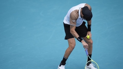 Berrettini ស្ទើរតែដួលសន្លប់ពេលលេង Murray