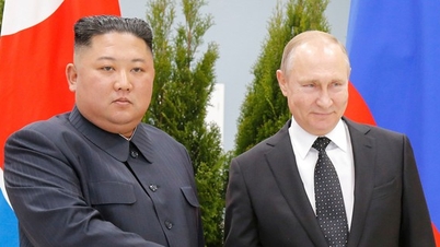 Kim Jong-un pledges to 'hold hands' with Putin, promote strategic cooperation
