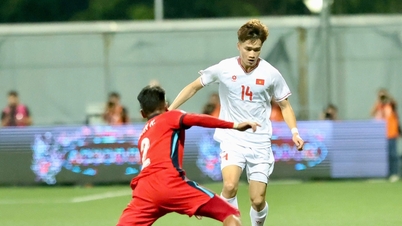 Quang Hải - Hoàng Đức và cơn đau đầu của HLV Kim Sang-sik