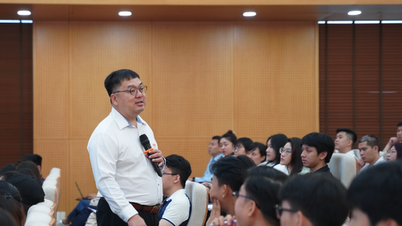 Nguy cơ rơi vào "tầng lớp vô dụng" vì AI