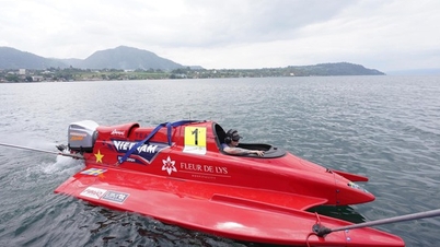 F1 super boat docked in Binh Dinh