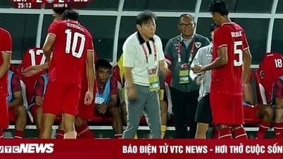 HLV Shin Tae-yong tức giận quát 2 cầu thủ Indonesia ở trận hòa với đội tuyển Lào