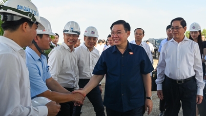 Chủ tịch Quốc hội Vương Đình Huệ kiểm tra các dự án trọng điểm tại tỉnh Bà Rịa-Vũng Tàu