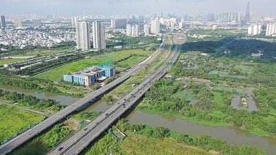 Thông xe gần 3 km đường song hành cao tốc TP HCM - Long Thành