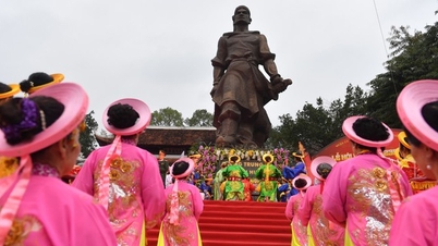 ពិធីបើកអបអរសាទរខួបលើកទី 235 នៃជ័យជំនះ Ngoc Hoi